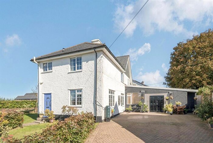 4 Bedroom Detached House For Sale In Kirkella Road, Yelverton, Devon, PL20