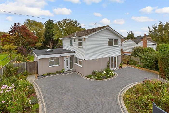 4 Bedroom Detached House For Sale In Front Road, Woodchurch, Ashford, Kent, TN26