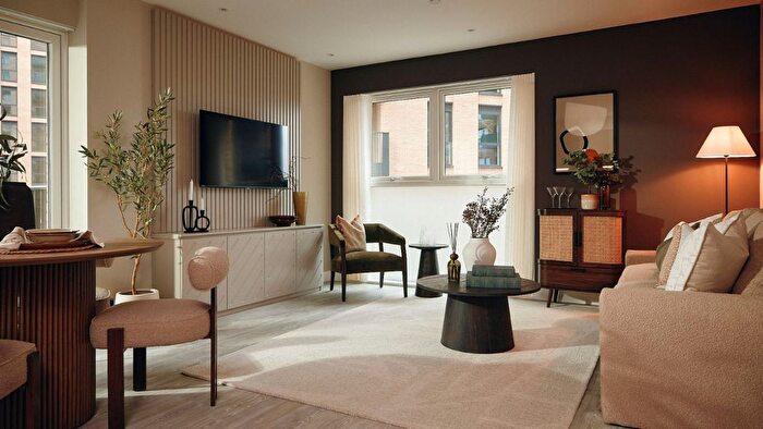 1 Bedroom Flat For Sale In Capital Interchange Way, Brentford, TW8