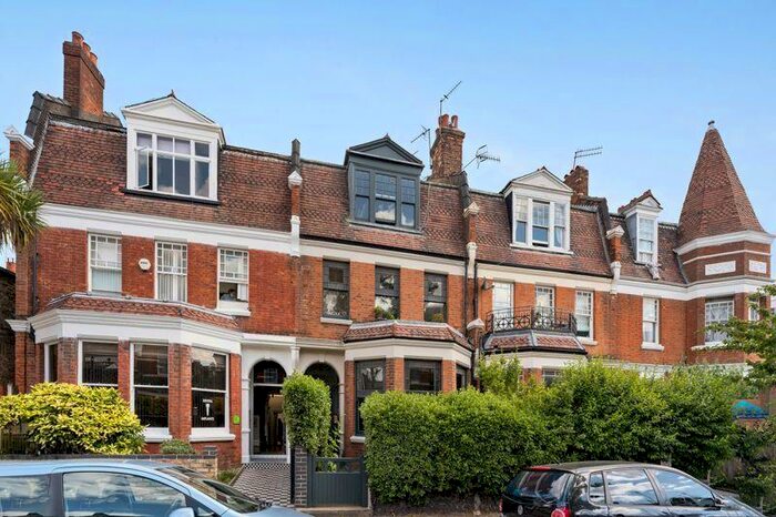 1 Bedroom Apartment To Rent In Weston Park, Crouch End, N8