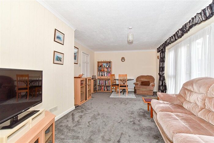 4 Bedroom Terraced House For Sale In The Gore, Basildon, Essex, SS14
