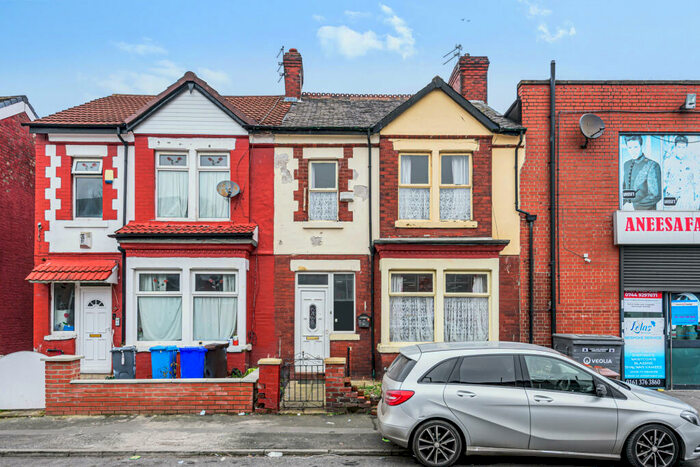 5 Bedroom Terraced House To Rent In Slade Grove, Manchester, M13