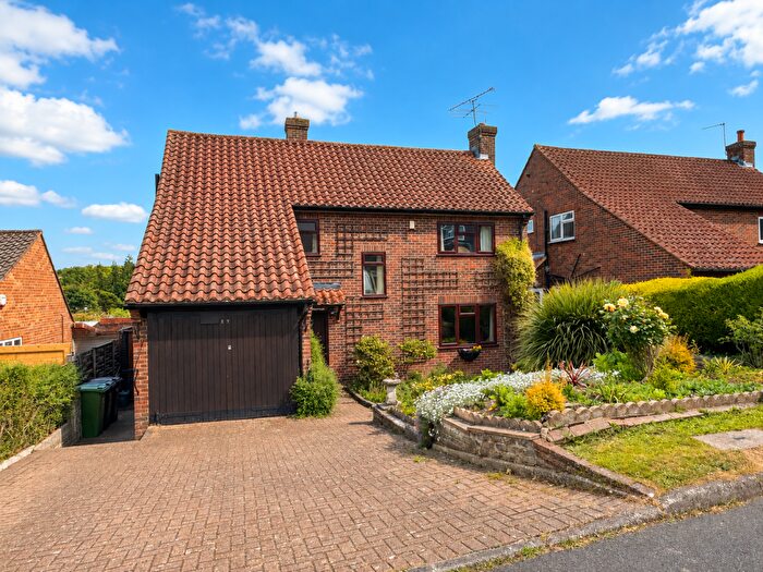 3 Bedroom Detached House For Sale In Longmead, Merrow, GU1