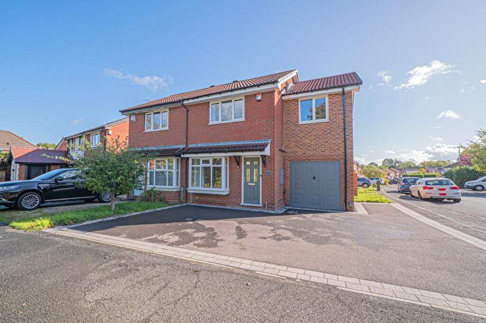 3 Bedroom Semi Detached House For Sale In Branthill Croft, Solihull, B91