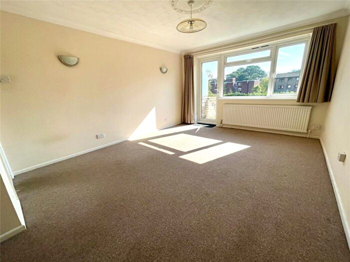 2 Bedroom Apartment For Sale In Portarlington Road, Bournemouth, Dorset, BH4