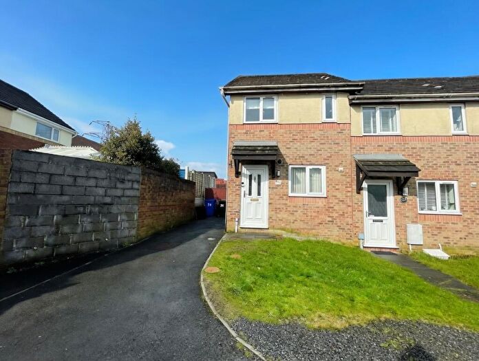 2 Bedroom Terraced House For Sale In Clos Y Deri, Llanelli, SA14