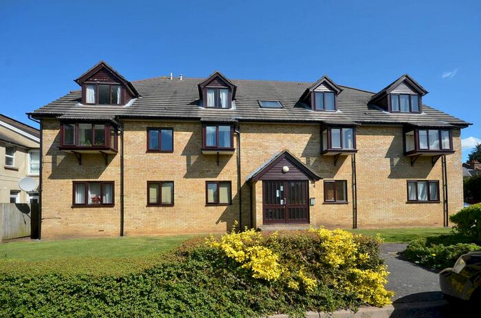 2 Bedroom Flat To Rent In Bond Road, Surbiton KT6