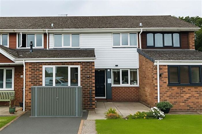 3 Bedroom Terraced House For Sale In Crossfield Avenue, Lymm, WA13