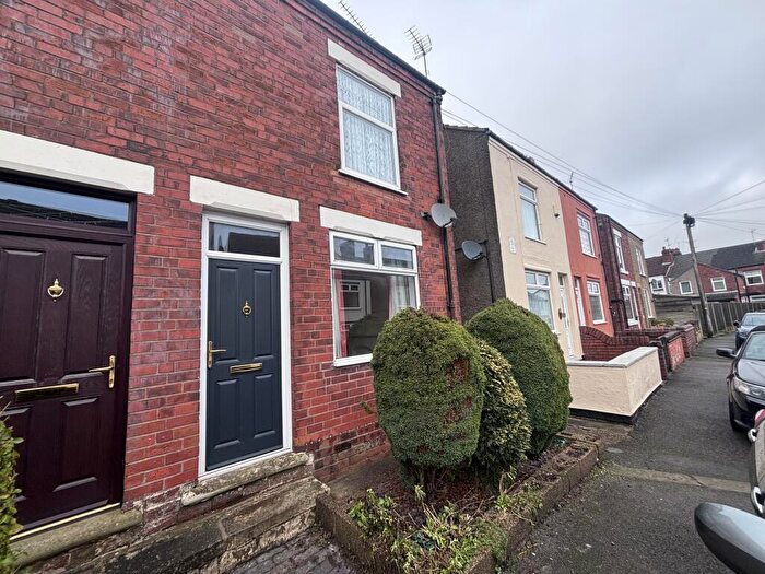 2 Bedroom Semi Detached House To Rent In Chatsworth Street, Tibshelf, DE55