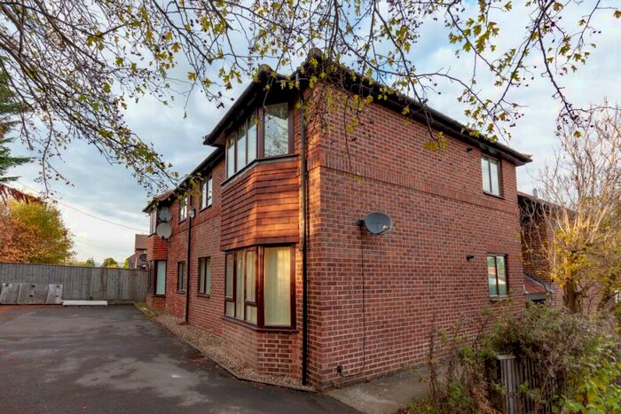 1 Bedroom Apartment To Rent In Yarnells Road, Botley, OX2