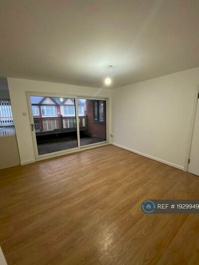 2 Bedroom Flat To Rent In Oxford Road, Liverpool, L22