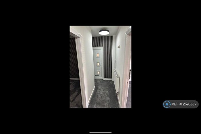 1 Bedroom Terraced House To Rent In Manchester Road, Huddersfield, HD4