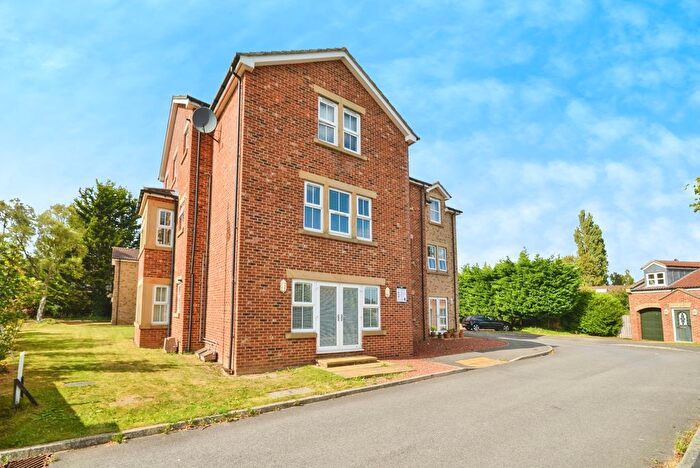 2 Bedroom Flat For Sale In Hartburn Mews, Stockton-On-Tees, TS18