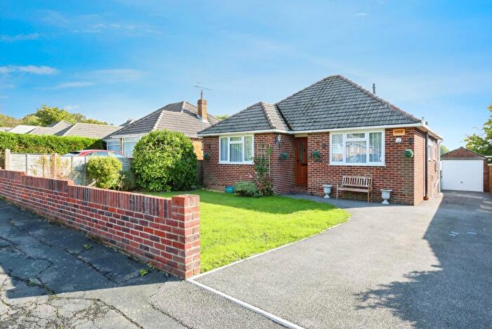 3 Bedroom Bungalow For Sale In Coventry Crescent, Poole, Dorset, BH17