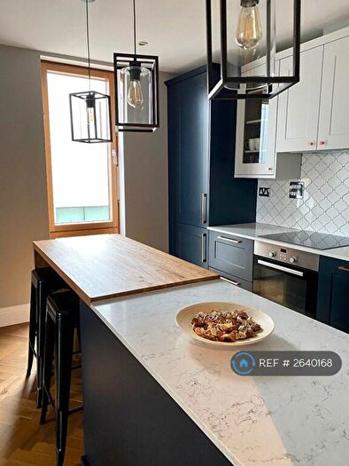 2 Bedroom Flat To Rent In Dearmans Place, Manchester, M3