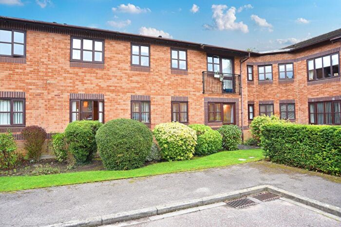 2 Bedroom Flat For Sale In Wetherby Road, Wedderburn Lodge Wetherby Road, HG2
