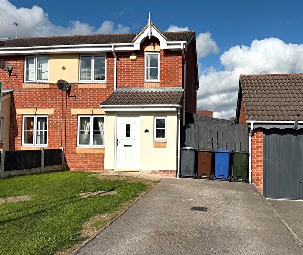 3 Bedroom Semi-Detached House For Sale In Manor Fields, Great Houghton, Barnsley, S72