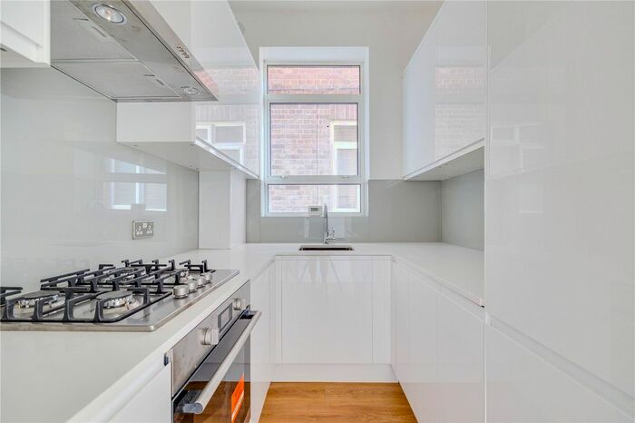 2 Bedroom Flat To Rent In Parsons Green, London, SW6