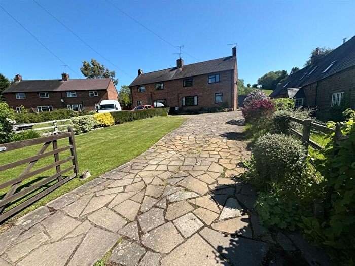 3 Bedroom Semi-Detached House For Sale In Byfield Road, Priors Marston, Southam, CV47
