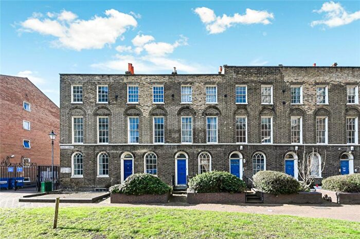 2 Bedroom Apartment For Sale In Philpot Street, London, E1