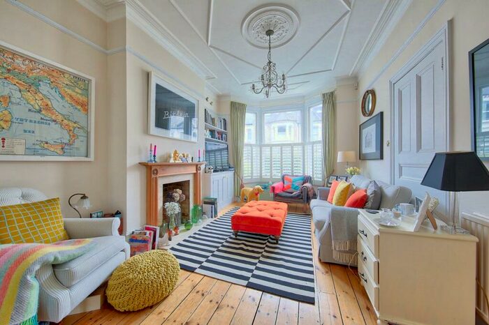 3 Bedroom Terraced House To Rent In Calbourne Road, London, SW12