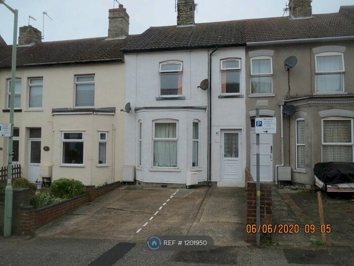 2 Bedroom Flat To Rent In Lowestoft, Lowestoft NR32