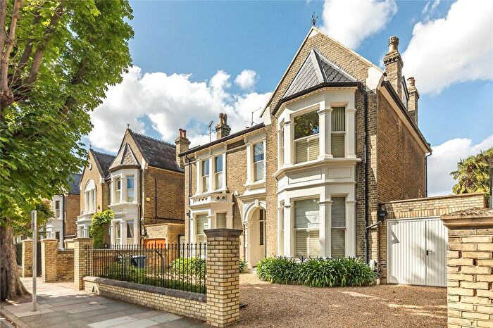 6 Bedroom Detached House For Sale In Lichfield Road, Kew, Surrey, TW9