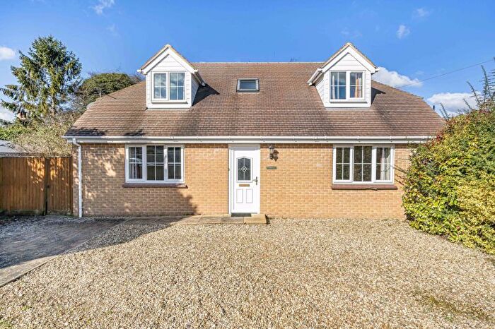 4 Bedroom Bungalow For Sale In Green Road, Kidlington, OX5