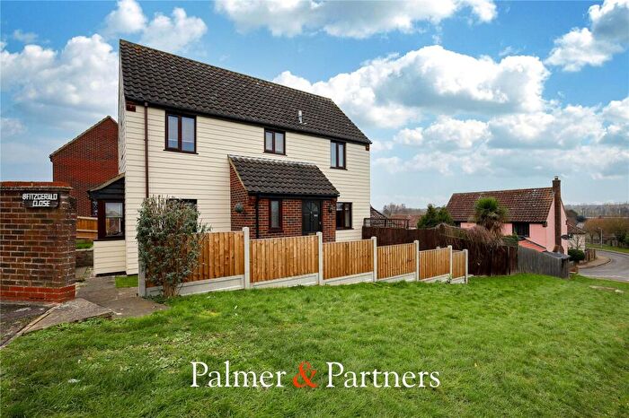 3 Bedroom Detached House For Sale In Fitzgerald Close, Lawford, Manningtree, Essex, CO11
