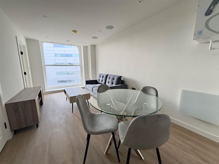 1 Bedroom Flat To Rent In Great George Street, Leeds, LS1