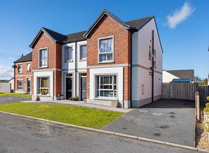 3 Bedroom Semi-Detached House For Sale In Spinners Gate, Newtownards, BT23