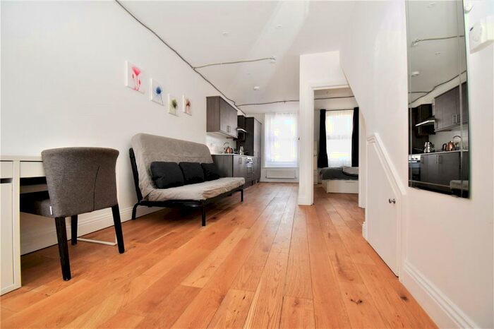 1 Bedroom Flat To Rent In Green Lanes, Harringay, London, N8