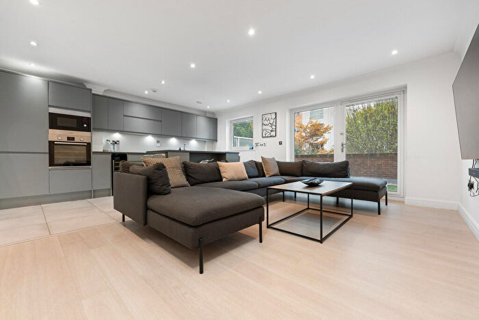 2 Bedroom Apartment To Rent In Prague House, Century Wharf, Cardiff Bay, CF10