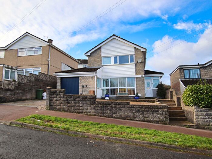 3 Bedroom Detached House For Sale In Coed Yr Esgob, Llantrisant, CF72