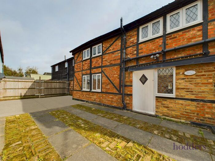 2 Bedroom Maisonette To Rent In Murray Road, Ottershaw, Chertsey, Surrey, KT16