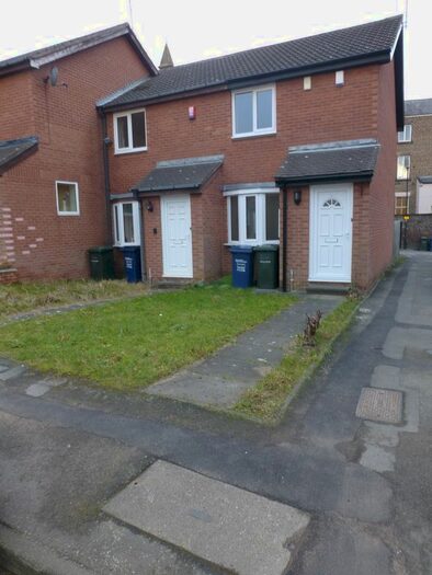 2 Bedroom End Of Terrace House To Rent In Windmill Court, Spital Tongues, Newcastle Upon Tyne, NE2