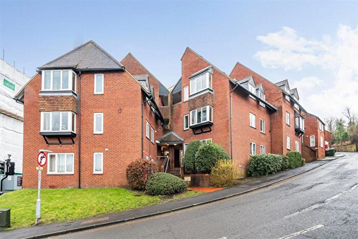 1 Bedroom Flat To Rent In The Mount, Guildford, GU2