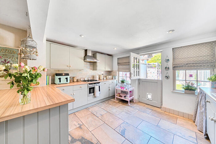 2 Bedroom Terraced House For Sale In London Street, Chertsey, KT16