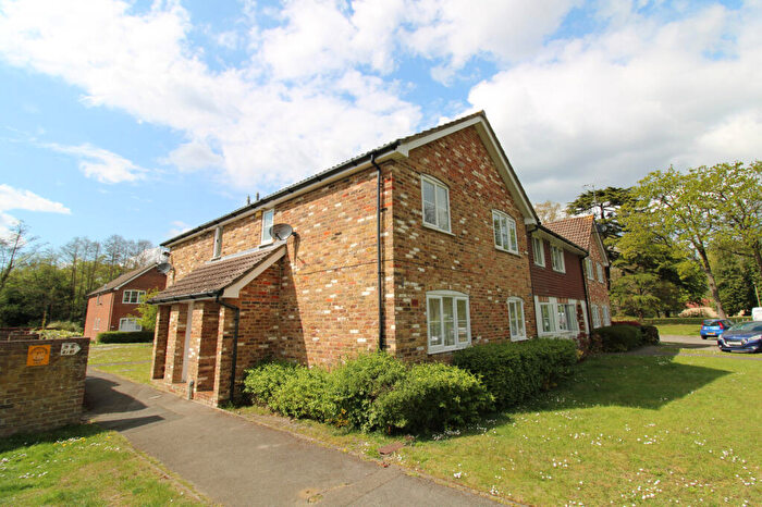 1 Bedroom Maisonette To Rent In Broadhurst, Farnborough, Hampshire, GU14