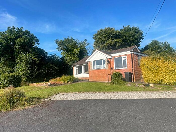 3 Bedroom Detached Bungalow To Rent In The Firs, Bakers Hill, EX2