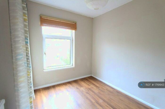 2 Bedroom Terraced House To Rent In Nettleham Road, Sheffield, S8