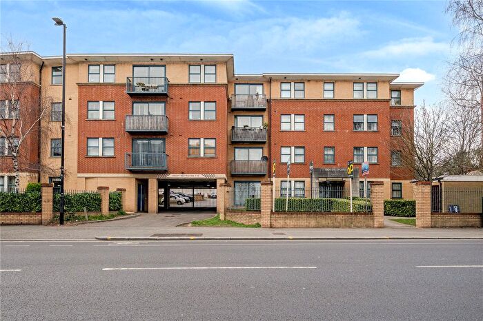 1 Bedroom Flat To Rent In Tottenham Lane, Crouch End, London, N8