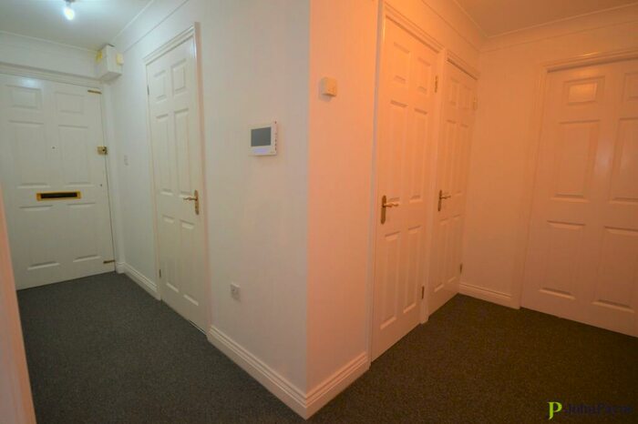2 Bedroom Apartment To Rent In Hamilton Court, St Nicholas Street, Radford, Coventry, CV1