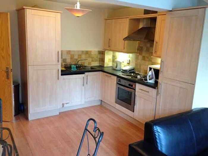 2 Bedroom Flat To Rent In Equity Chambers, Picadilly, Bradford, BD1