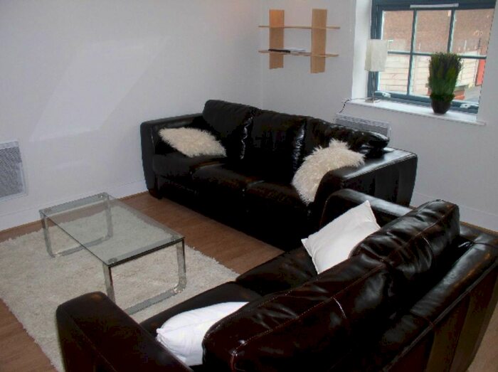 2 Bedroom Flat To Rent In Chapeltown Street, Manchester, M1