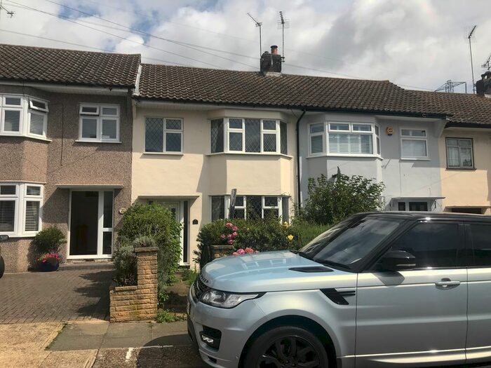 3 Bedroom Terraced House To Rent In Stour Way, Upminster, RM14