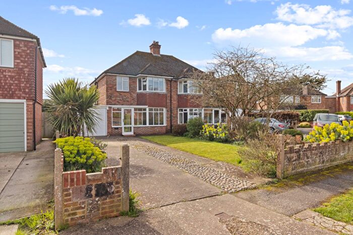 3 Bedroom Semi-Detached House For Sale In Graydon Avenue, Chichester, PO19