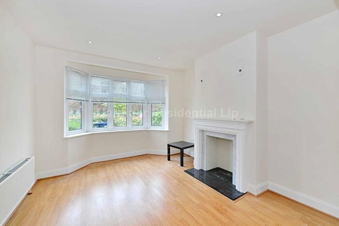 4 Bedroom Semi-Detached House To Rent In Argyle Road, London, W13
