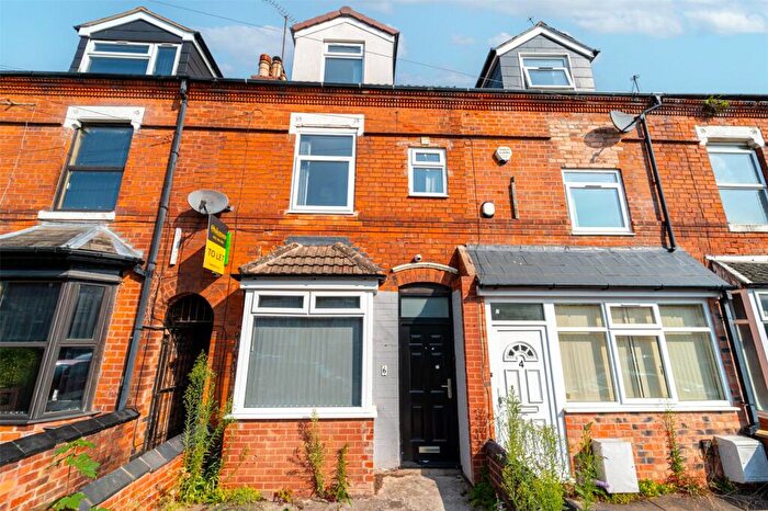 6 Bedroom House To Rent In Luton Road, Birmingham, West Midlands, B29