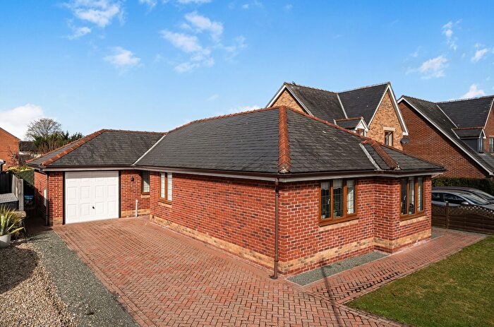 3 Bedroom Bungalow For Sale In Orchard Croft, Llandrinio, Llanymynech, Powys, SY22